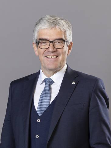 Portraitbild Dr. Jon Domenic Parolini