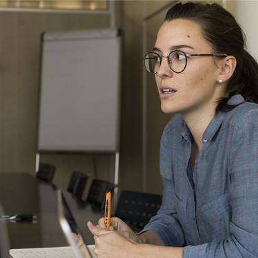 Cécile Kühn, Multimedia-Production-Studentin, schätzt das offene Ohr ihres Studienleiters.