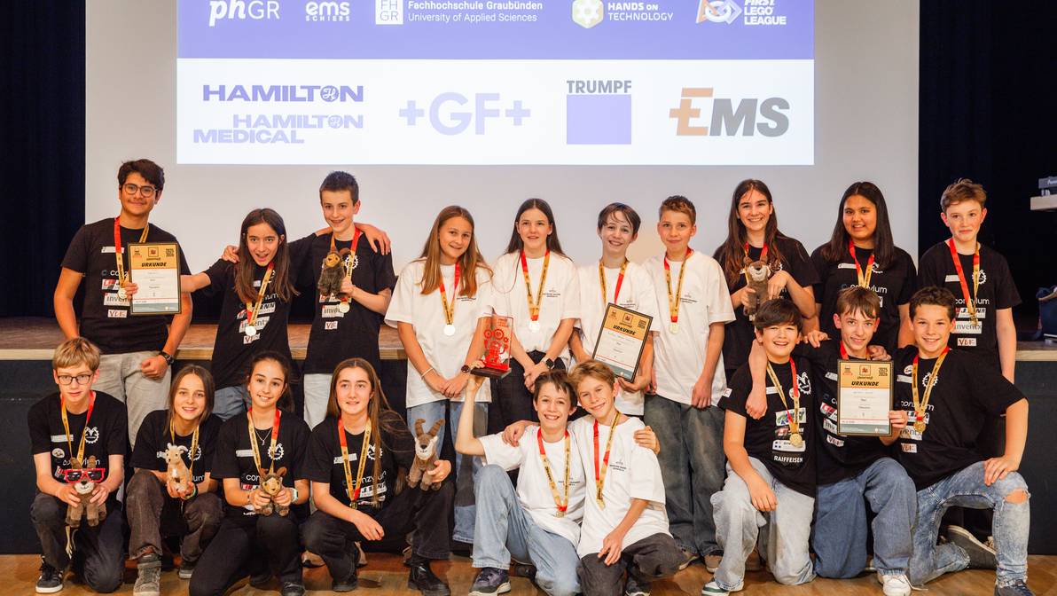 Das Team Electronic Machines Schiers 2.0 setzt sich in der Gesamtwertung gegen die Capricorns (2. Rang) und die Capricorns Juniors (3. Rang) durch.