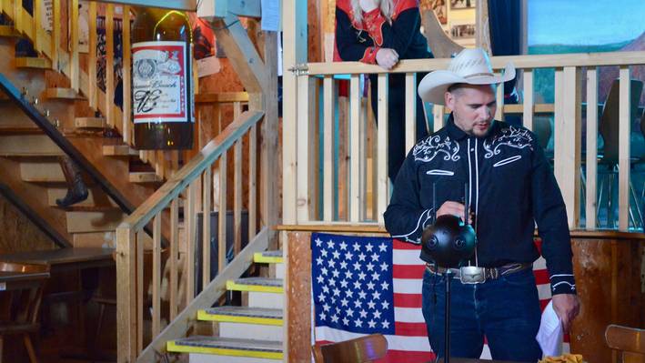 360° Aufnahmen mit dem Cowboy 360° Aufnahmen mit dem Cowboy für das Projekt Englisch lernen mit Virtual Reality.