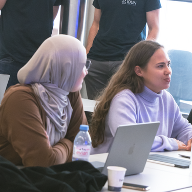 Zukünftige Fachkräfte im Bereich Data Science im Bachelorstudium Computational and Data Science.