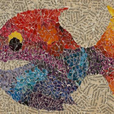 Kinderzeichnung ein Fisch aus Schnipseln zusammengeklebt