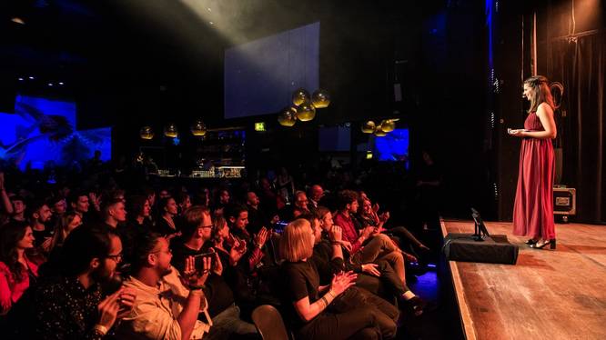 Neue Wege, neue Perspektiven: Der Berufseinstieg einer Absolventin