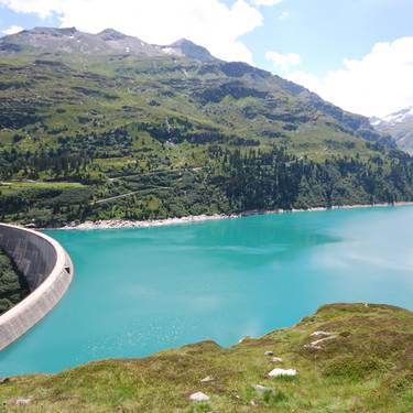 Foto der Zervreilastaumauer