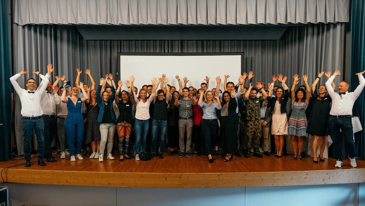 Interdisziplinäre Studierenden-Teams der FH Graubünden treiben reale Innovationsprojekte in der Innovators Challenge gemeinsam mit den Auftraggeber- und Coachingteams voran.