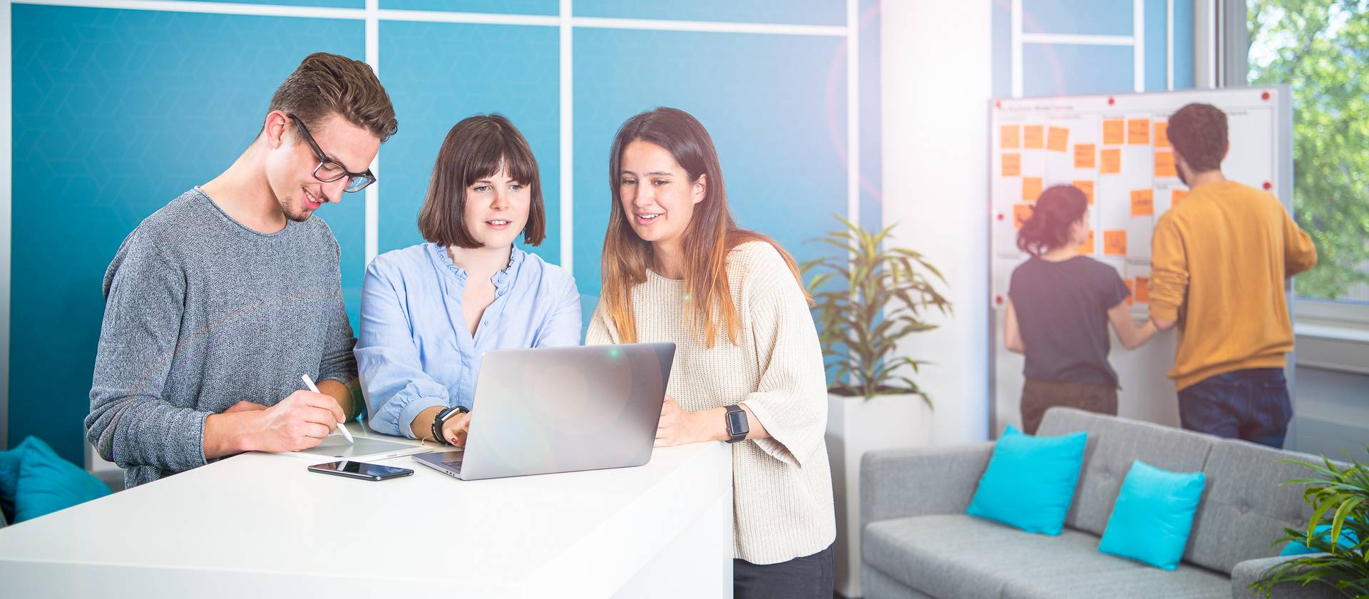 Imagebild Bachelorstudium Digital Business Management