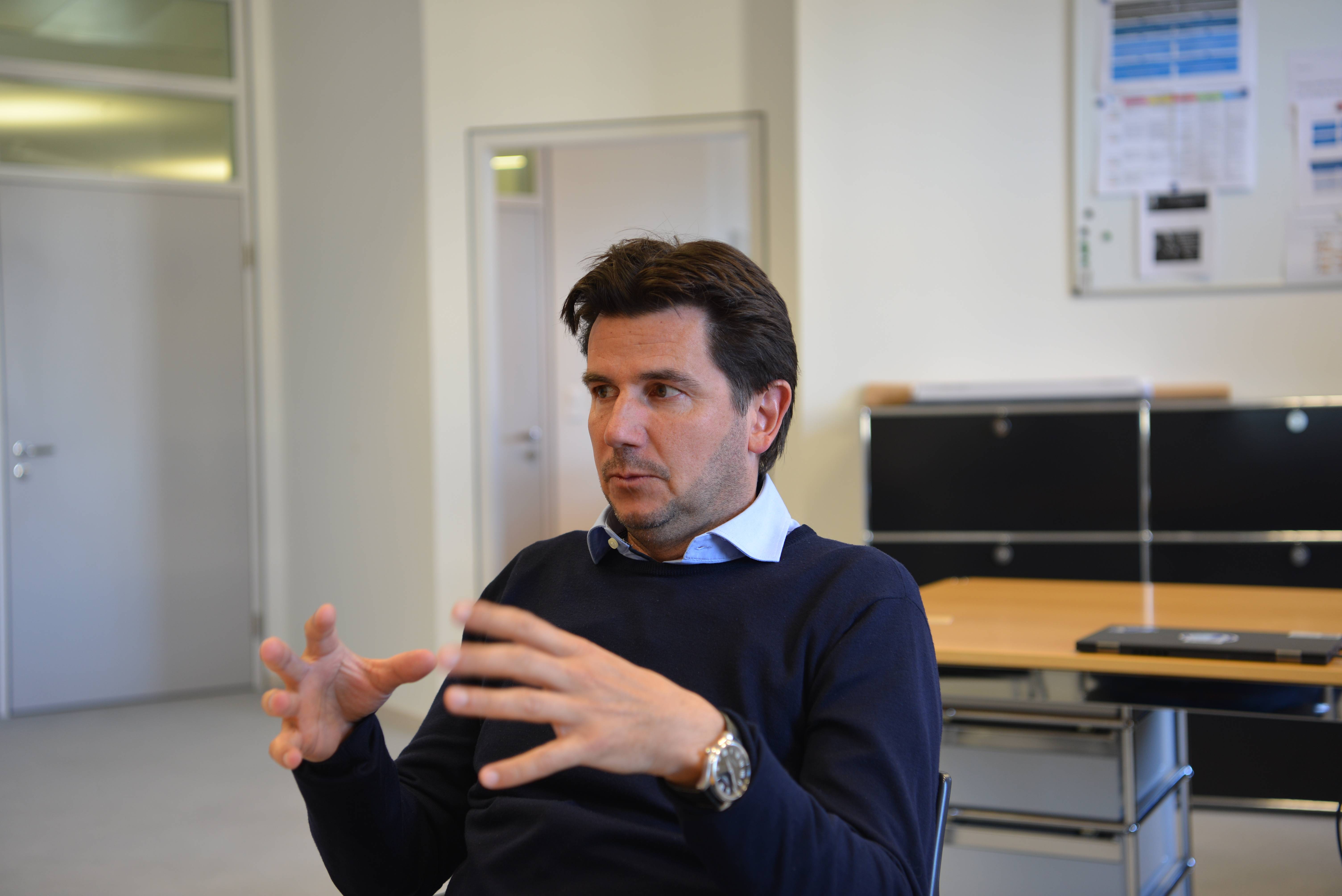 Alex Villiger, Personalleiter der GKB im Gespräch.