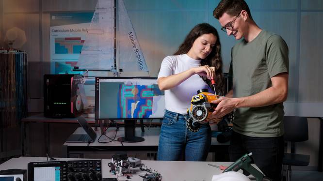 Imagebild Bachelorstudium Mobile Robotics