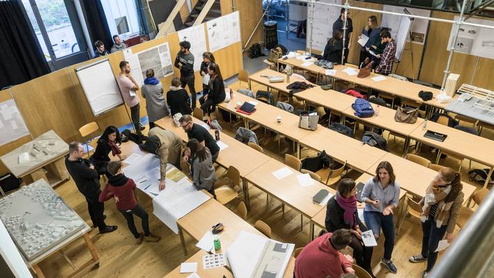 Unterricht im Atelier