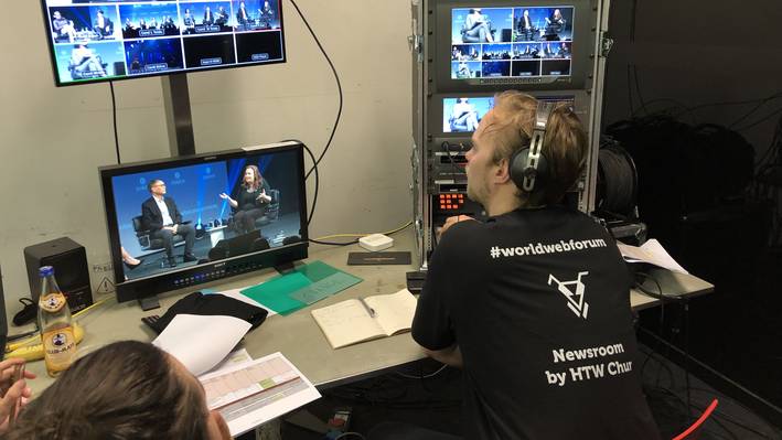 Blick in den News-room der MMP-Studierenden der Fachhochschule Graubünden