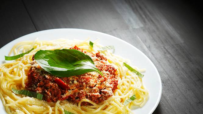 Mensa FHGR Mensa FHGR: Ein Teller Spaghetti