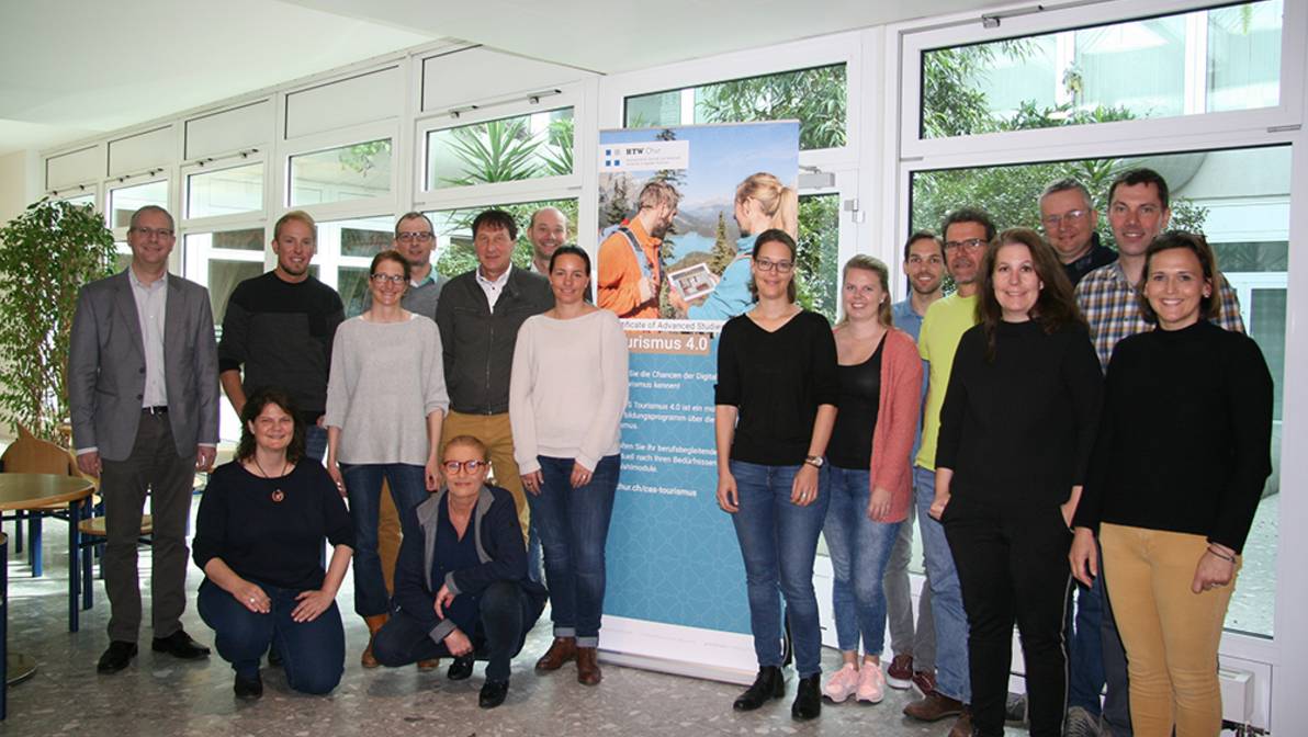 Die ersten Studierenden des CAS Tourismus 4.0 haben ihre Weiterbildung diese Woche an der FH Graubünden in Angriff genommen.