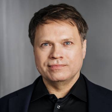 Wolfgang Schäfer ist neuer Studienleiter des Joint-Masterstudiums Digital Communication and Creative Media Production der Fachhochschule Graubünden und der Universität Freiburg. (Bild: Asja Caspari)