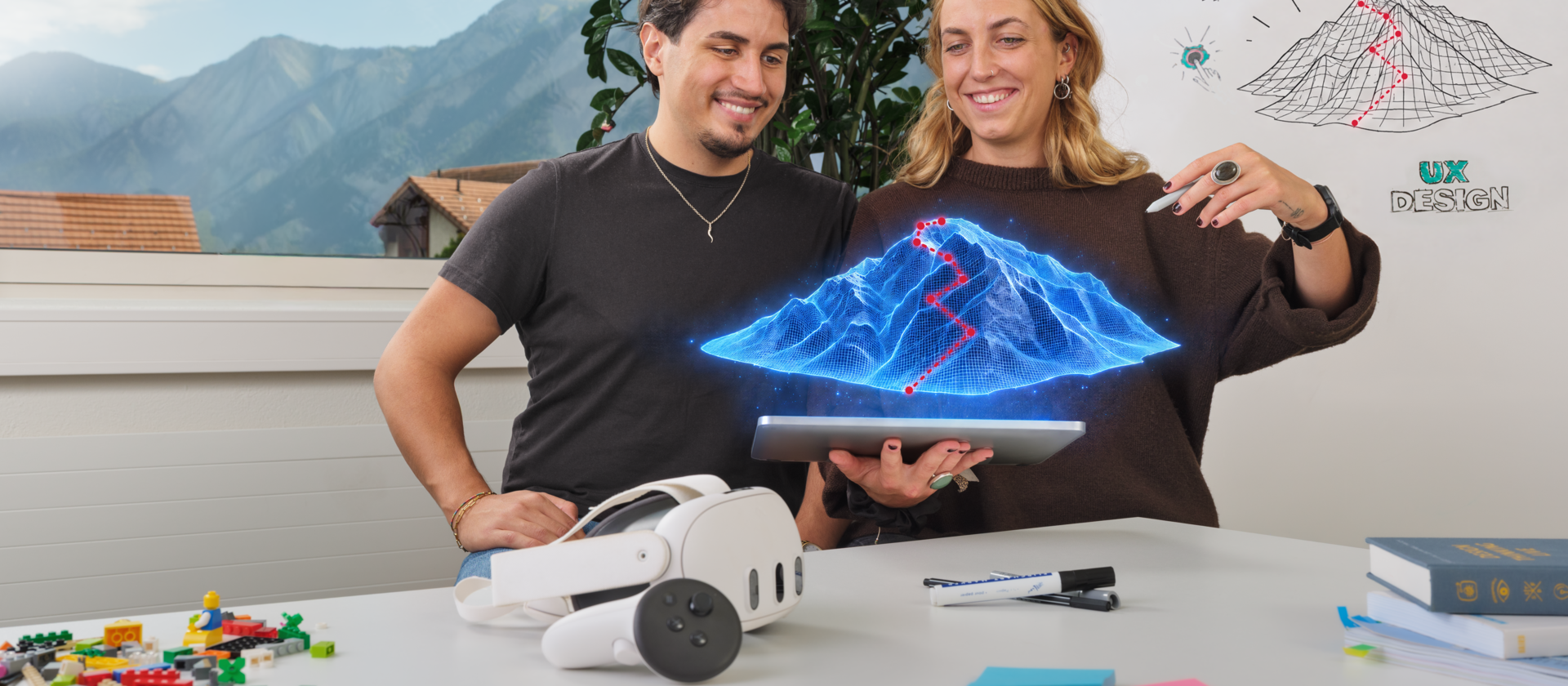 Digital Business Management Studium in Chur: Studierende bei praktischen Arbeiten.