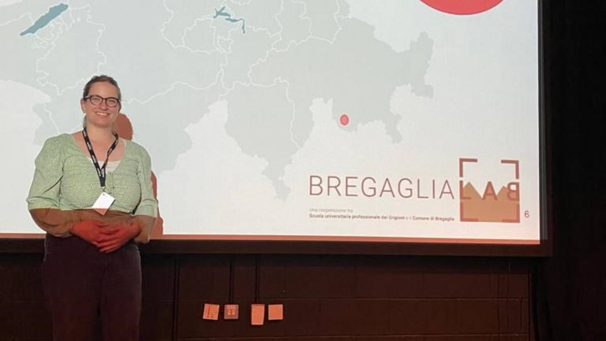 Onna Rageth präsentierte in England auch ihre Arbeit als Leiterin des Bregaglia Lab.