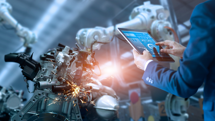 Roboterarm am Schweissen