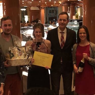 Best Paper Award, 34th International TourismStudent Conference Sarah Rohner (Tourismus), Sven Mostberger (Tourismus), Eleanor Shaw (Tourismus), Kira Schmid (Tourismus)